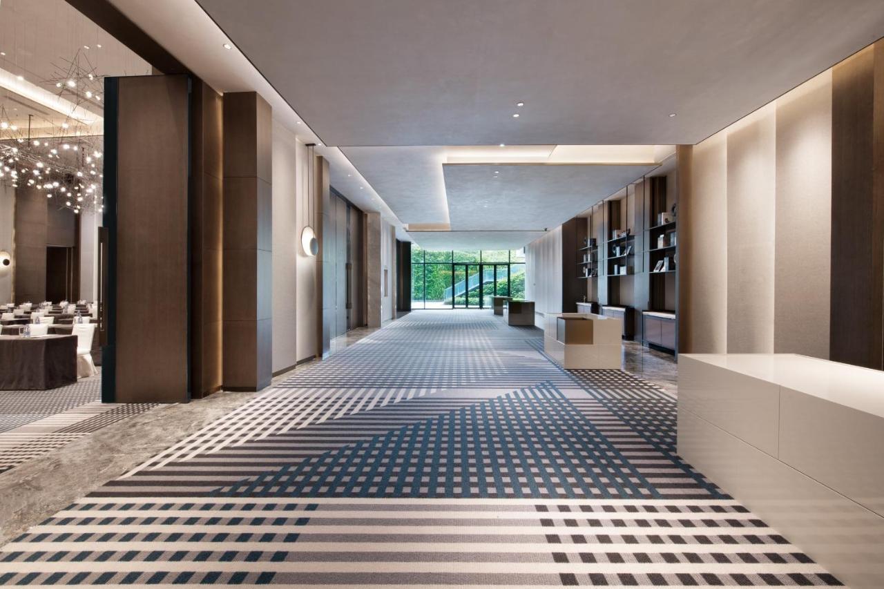 Crowne Plaza Shenzhen World Exhibition And Convention Center, An Ihg Hotel Exterior photo